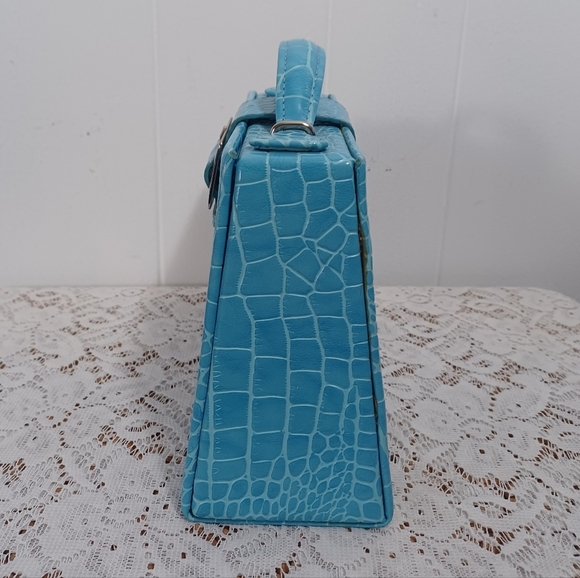 Y2K Mini Box Purse - Picture 9 of 10